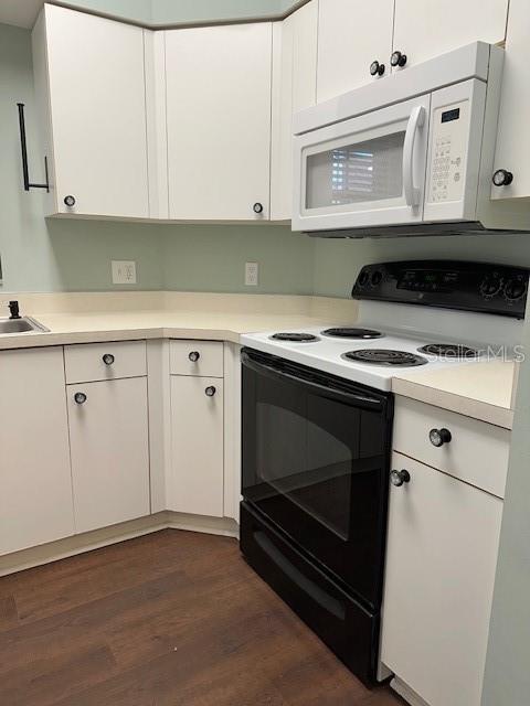 Building Photo - 4240 Central Sarasota Pkwy