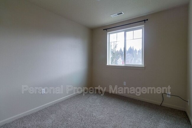 Building Photo - 4014 NE 89th Way