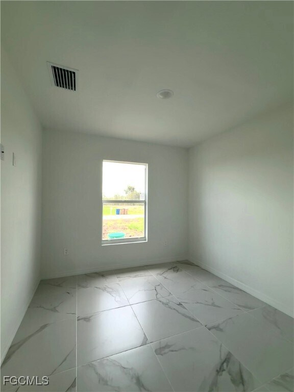 Building Photo - 206 Pembroke St