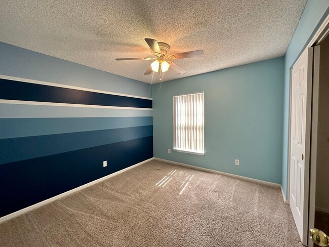 Building Photo - 5091 Ballantine Dr