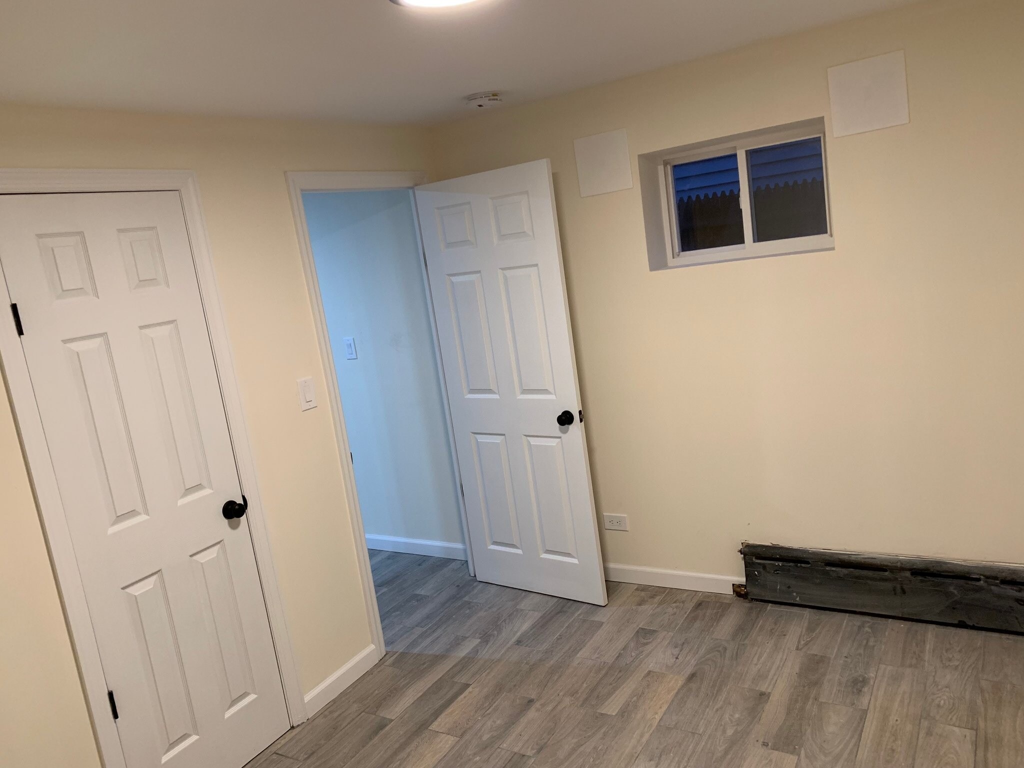 Building Photo - 618 Valley Ave