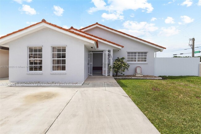 Building Photo - 13892 SW 25th Terrace