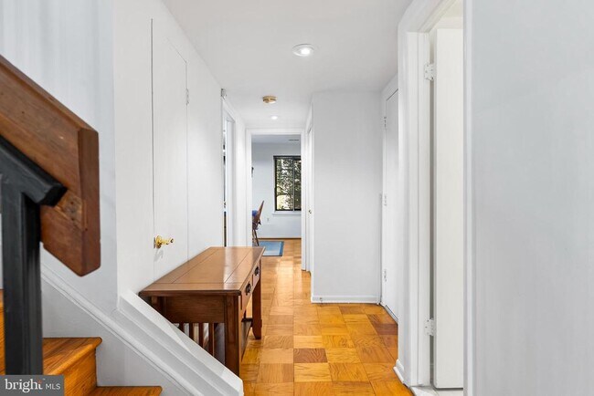 Building Photo - 110 Cross Keys Rd