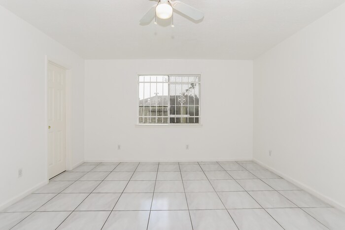 Building Photo - 14110 Magnolia Springs Dr