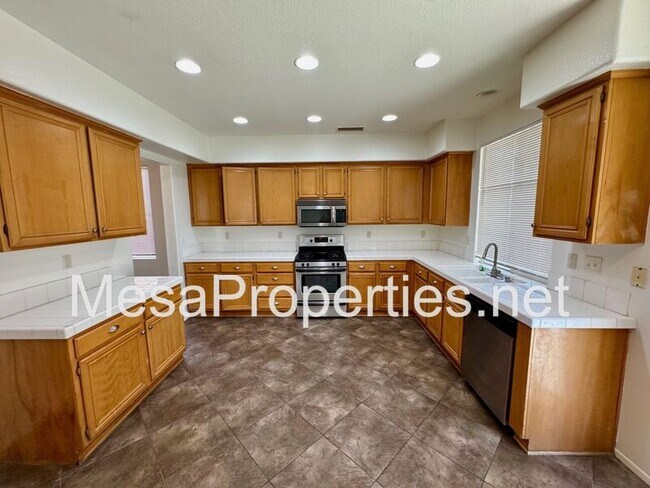 Building Photo - 8598 Cabin Pl