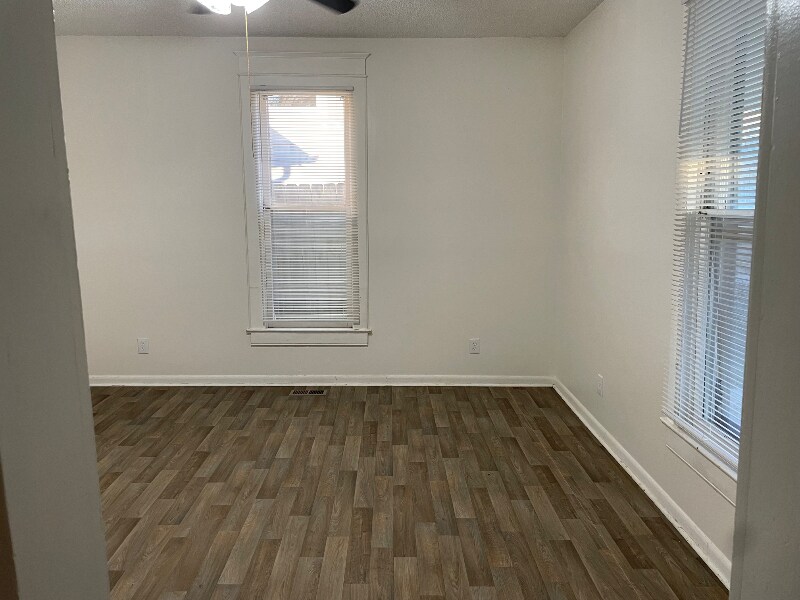 Building Photo - 512 Radnor St