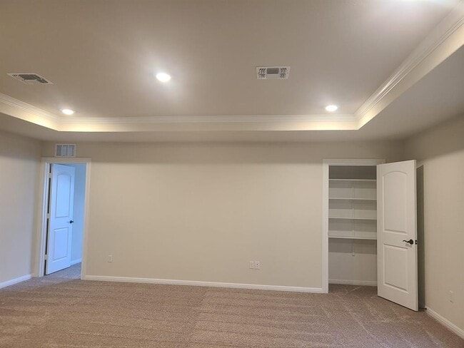 Building Photo - 32 Pacific Loon St