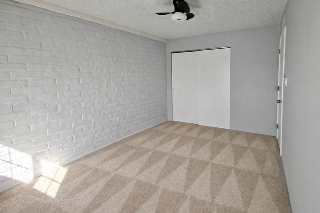 Building Photo - Peaceful Condo Retreat near Glendale in Denver – Pet-Friendly & Well-Located