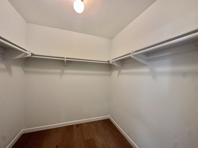Building Photo - Newly Remodeled 2 Bedroom 2 Bath Near UTC ...