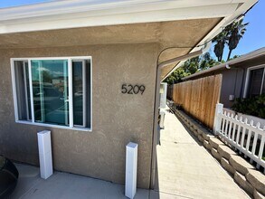 Building Photo - Newly Renovated Studio For Rent!