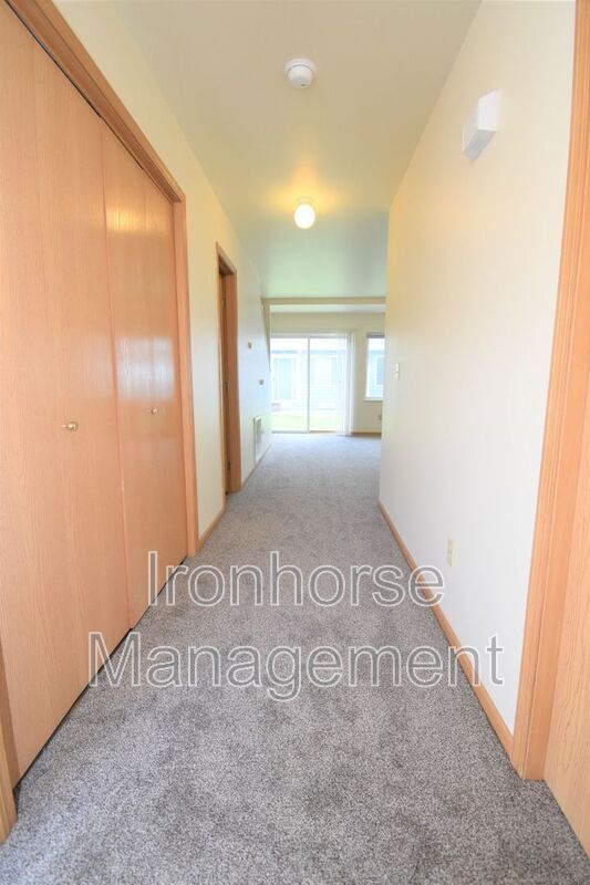 Building Photo - 2411 Wheeler Dr