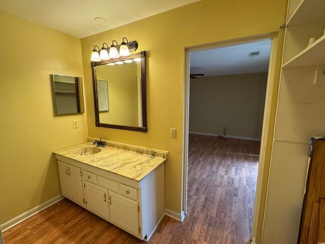 Building Photo - 58 Wedgefield Village Rd