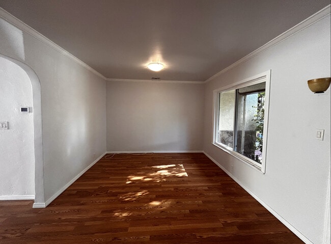 Living Room - 1344 N Fairview St