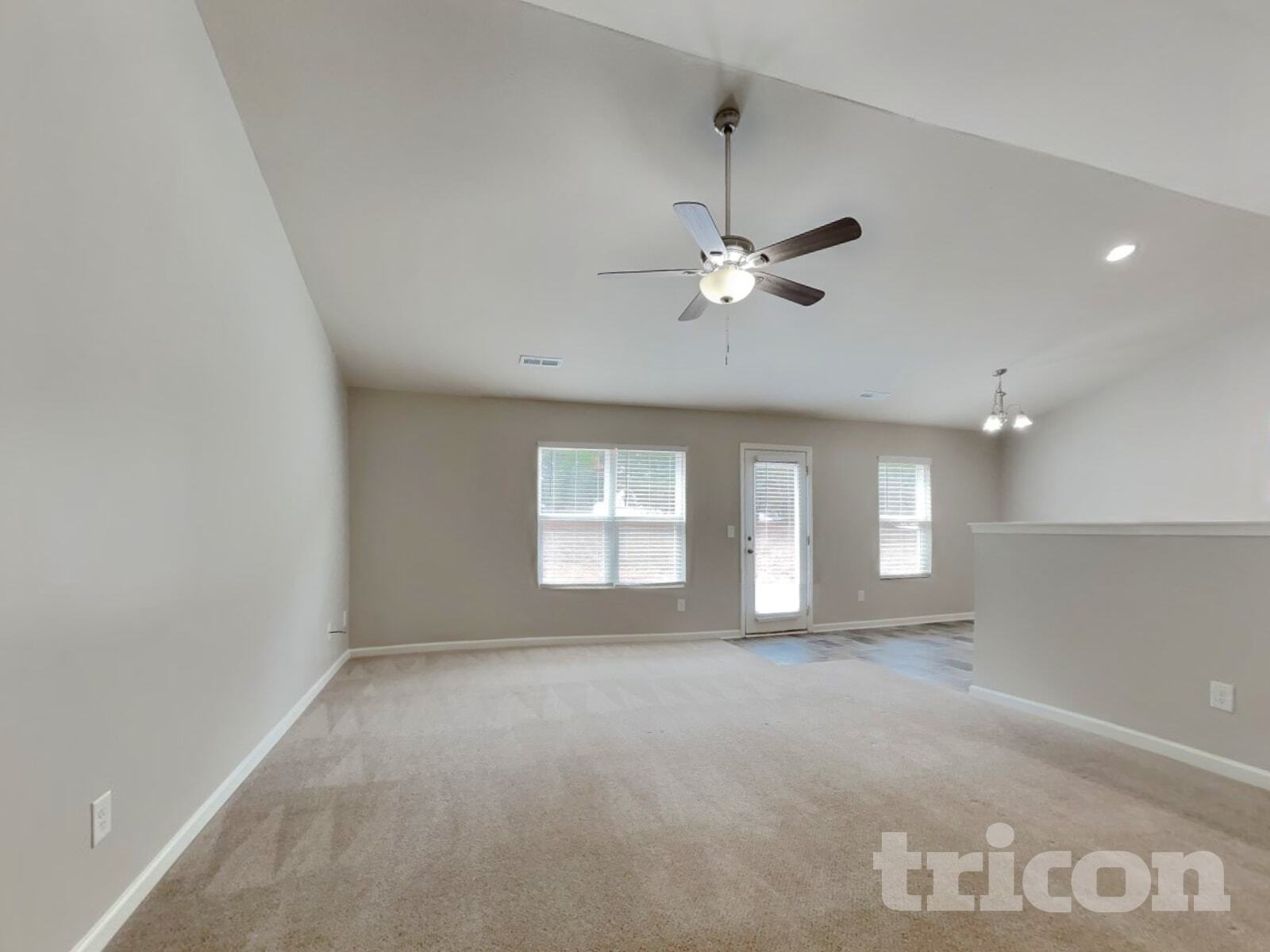 Building Photo - 129 Ridgemoore Ct