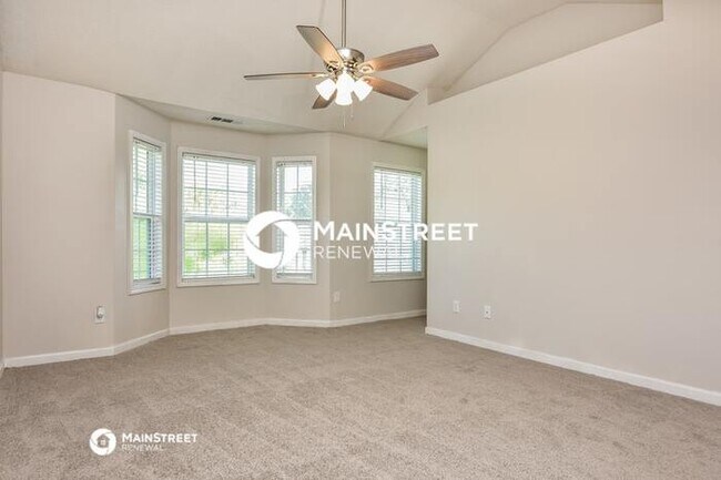 Building Photo - 3 Bedroom Pet-Friendly Home in LITHONIA, GA with Main Street Renewal
