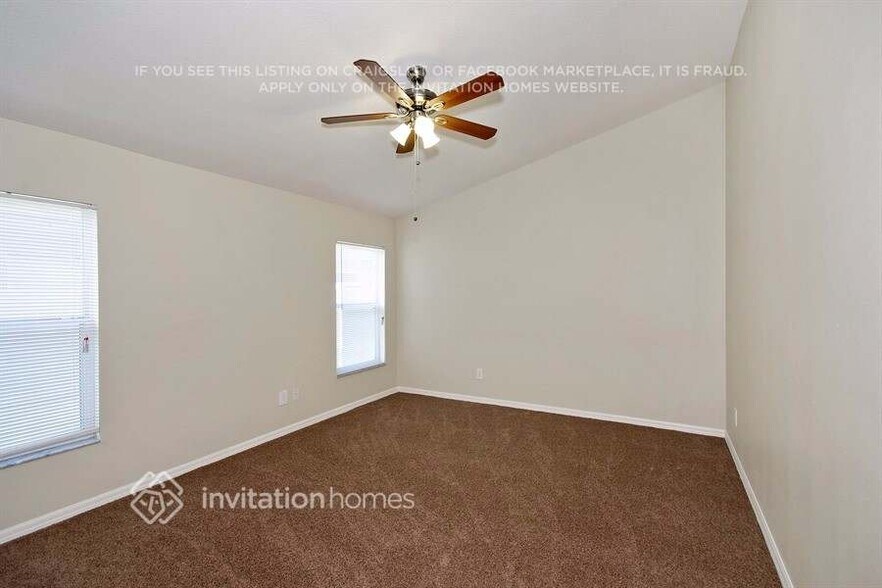 Building Photo - 11235 Crystal Glen Blvd