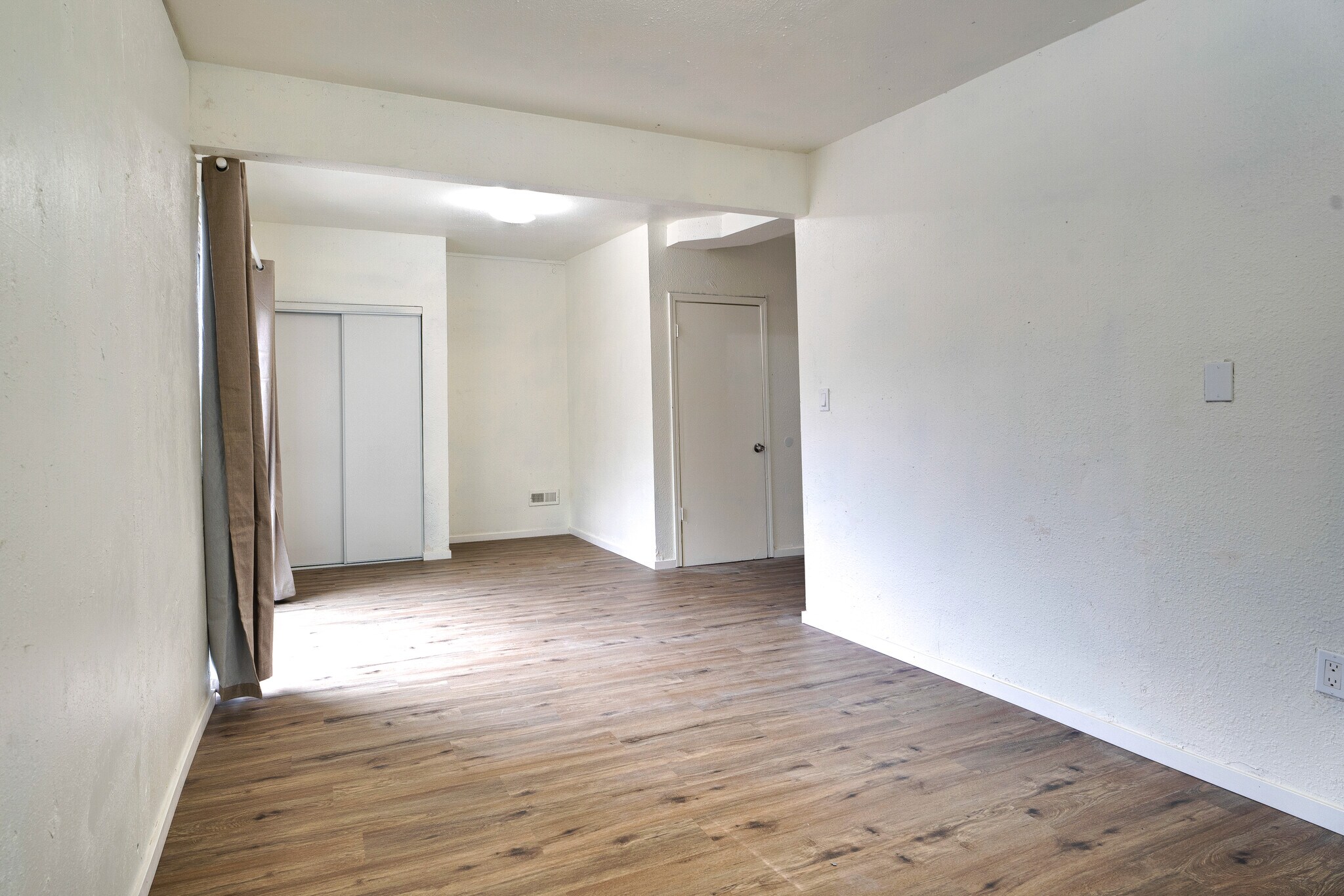 Family Room - 2919 SE 90th Pl
