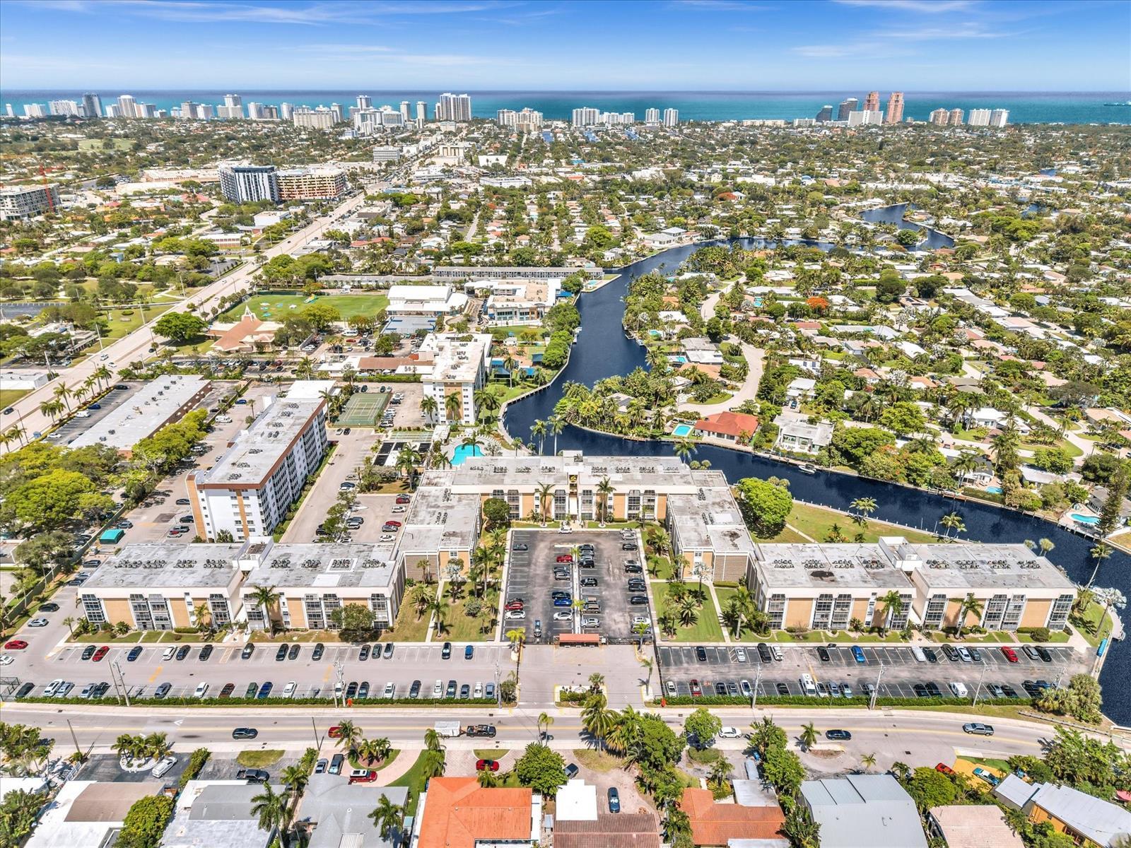 Building Photo - 3020 NE 16th Ave