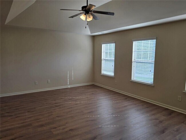 Building Photo - 3367 Greyhawk Crossing