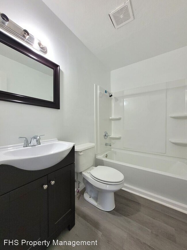 Building Photo - 4 br, 2 bath House - 1510 W Lynn St