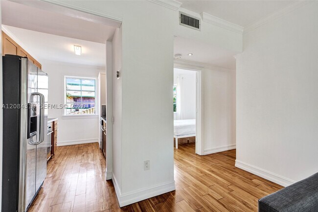 Building Photo - 736 Lenox Ave.