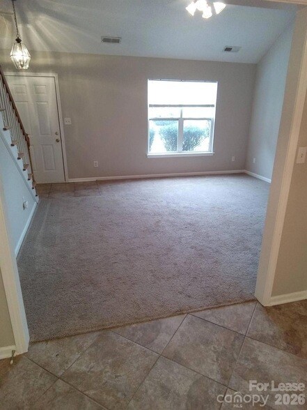 Building Photo - 738 Ablow Dr