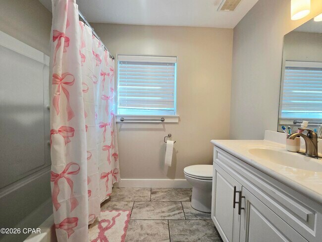 Building Photo - 143 Shallow Reed Dr