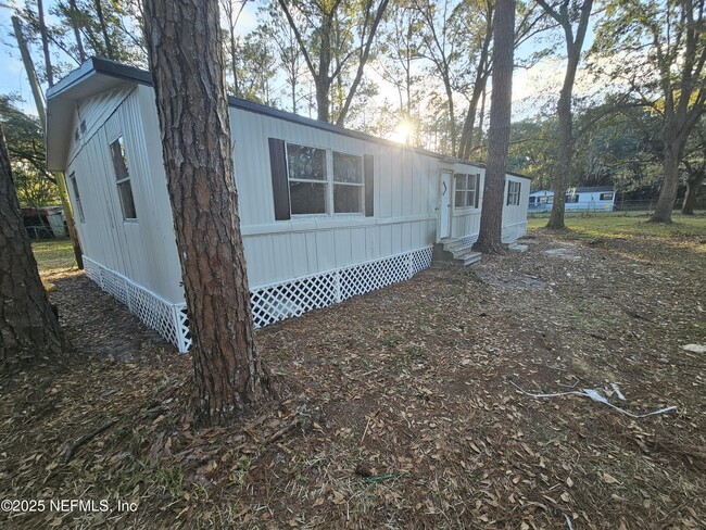 Building Photo - 7577 Sonia Dr