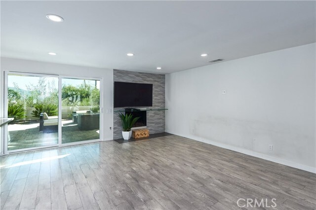 Building Photo - 6550 Smoke Tree Ave