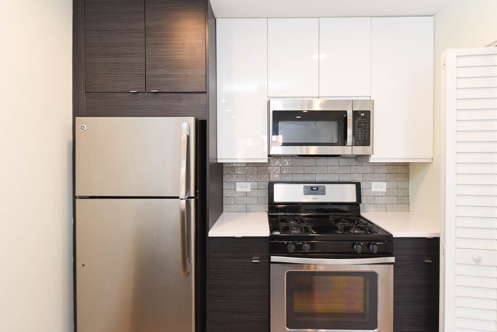 Building Photo - 853 W Grace St