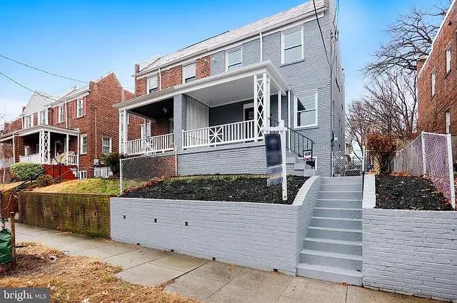 Primary Photo - 724 Oneida Pl NW