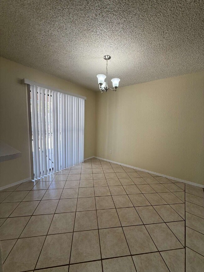 Building Photo - 12000 Ivory Gate Way