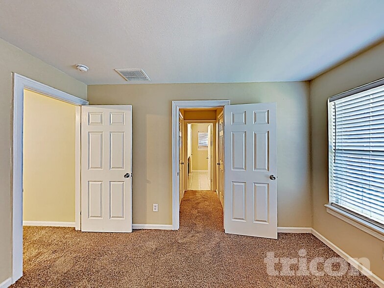 Building Photo - 12926 Abalone Way