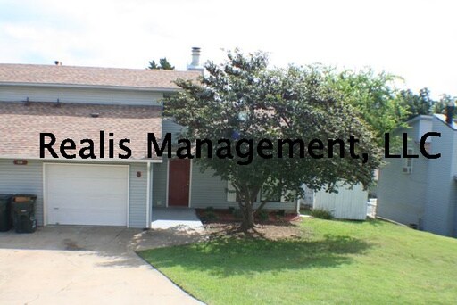 Primary Photo - 634 Earthside Cir