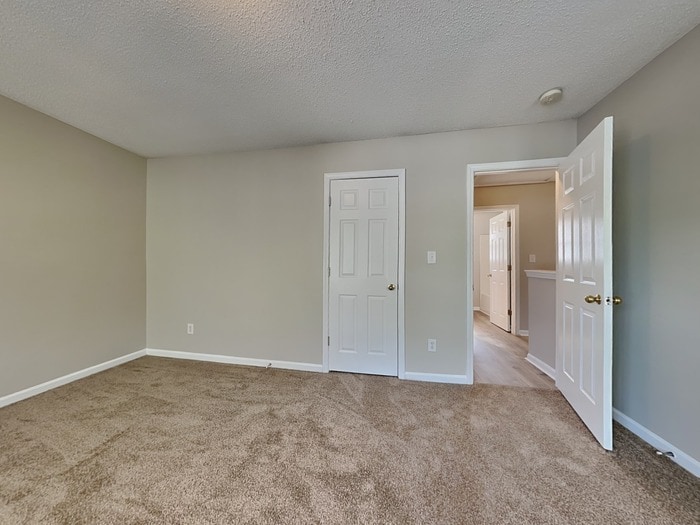 Building Photo - 3428 Ann Franklin Ct