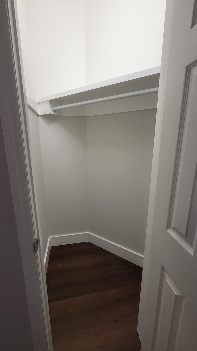 Building Photo - 117 Paislee Pk Ct