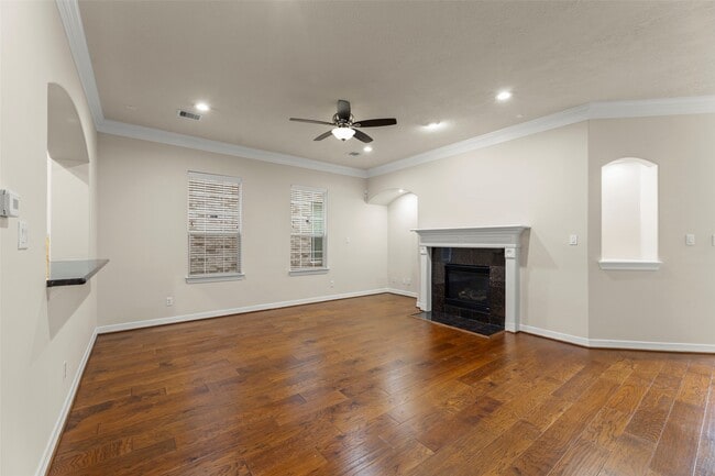Building Photo - 1126 Sopris Dr