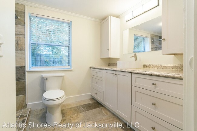 Building Photo - 4 br, 2 bath House - 1103 14th Ave. N