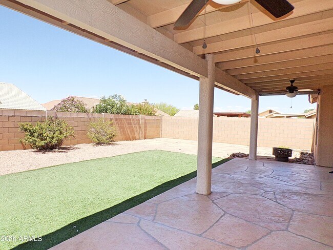 Building Photo - 3087 Plaza De Viola