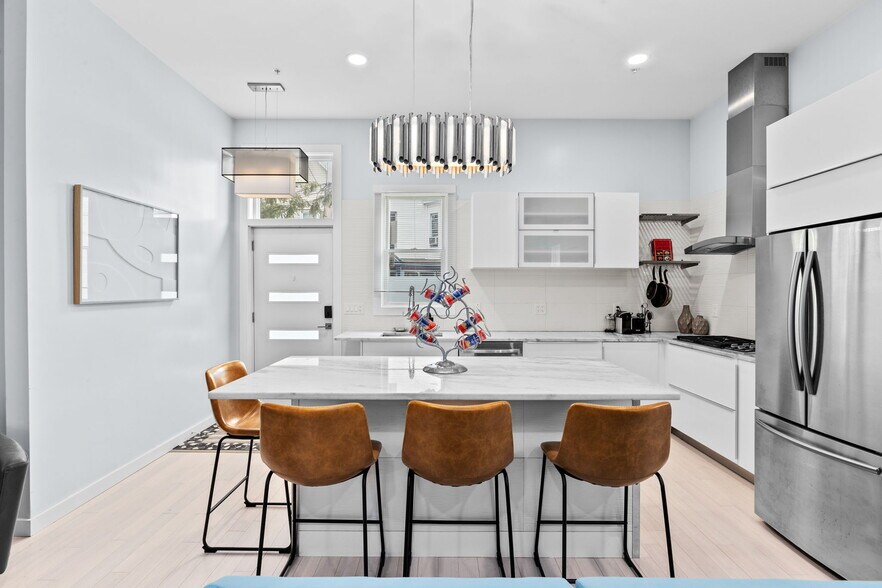 Building Photo - 110 Trenton St