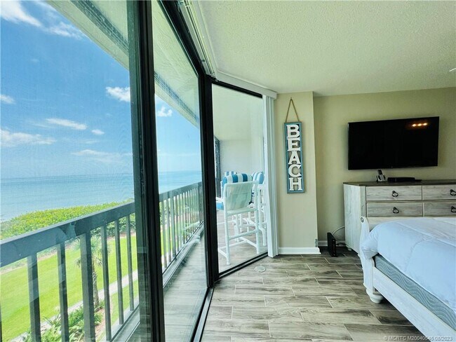 Building Photo - 8880 S Ocean Dr