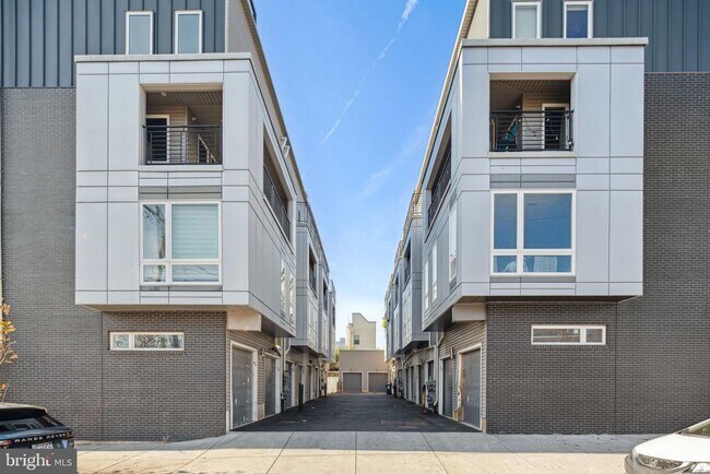 Building Photo - 1224 N 26th St