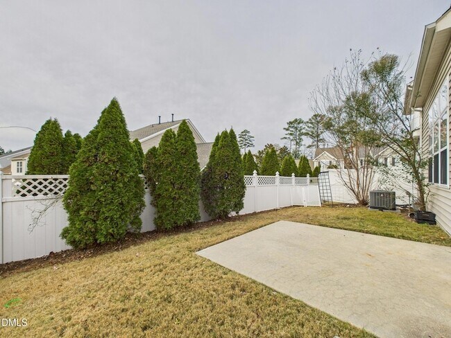 Building Photo - 302 Meeting Hall Dr