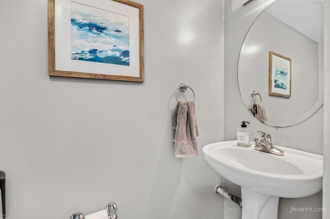 Building Photo - 68 Harriet St