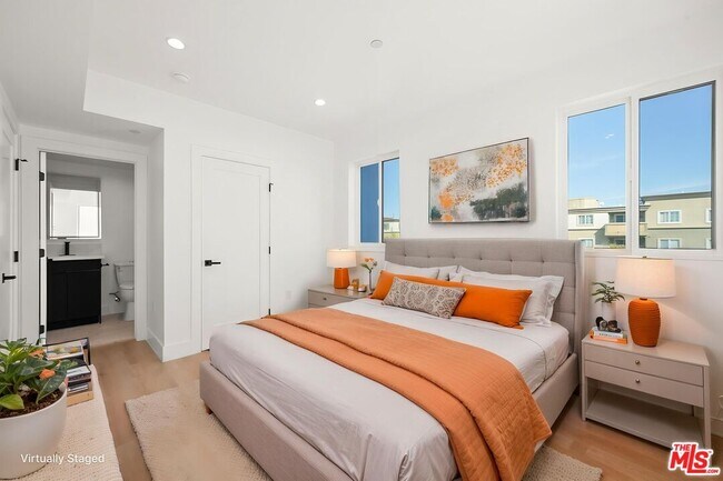 Building Photo - 1933 Magnolia Ave