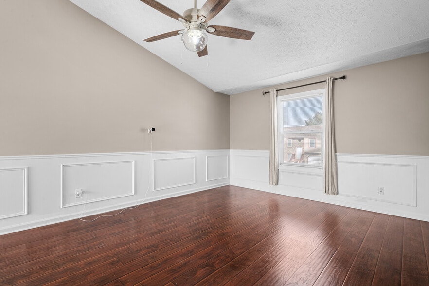 Building Photo - 6069 Northbend Dr