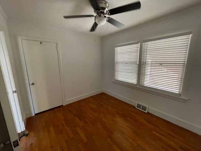 Building Photo - 5057 Wrightsville Ave