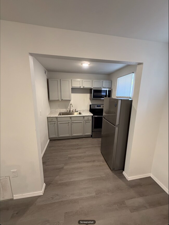 Building Photo - Seward Apartments