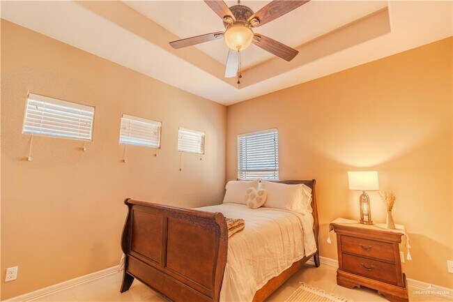 Building Photo - 45 Monroe Ave