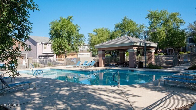 Building Photo - 4356 E Sack Dr